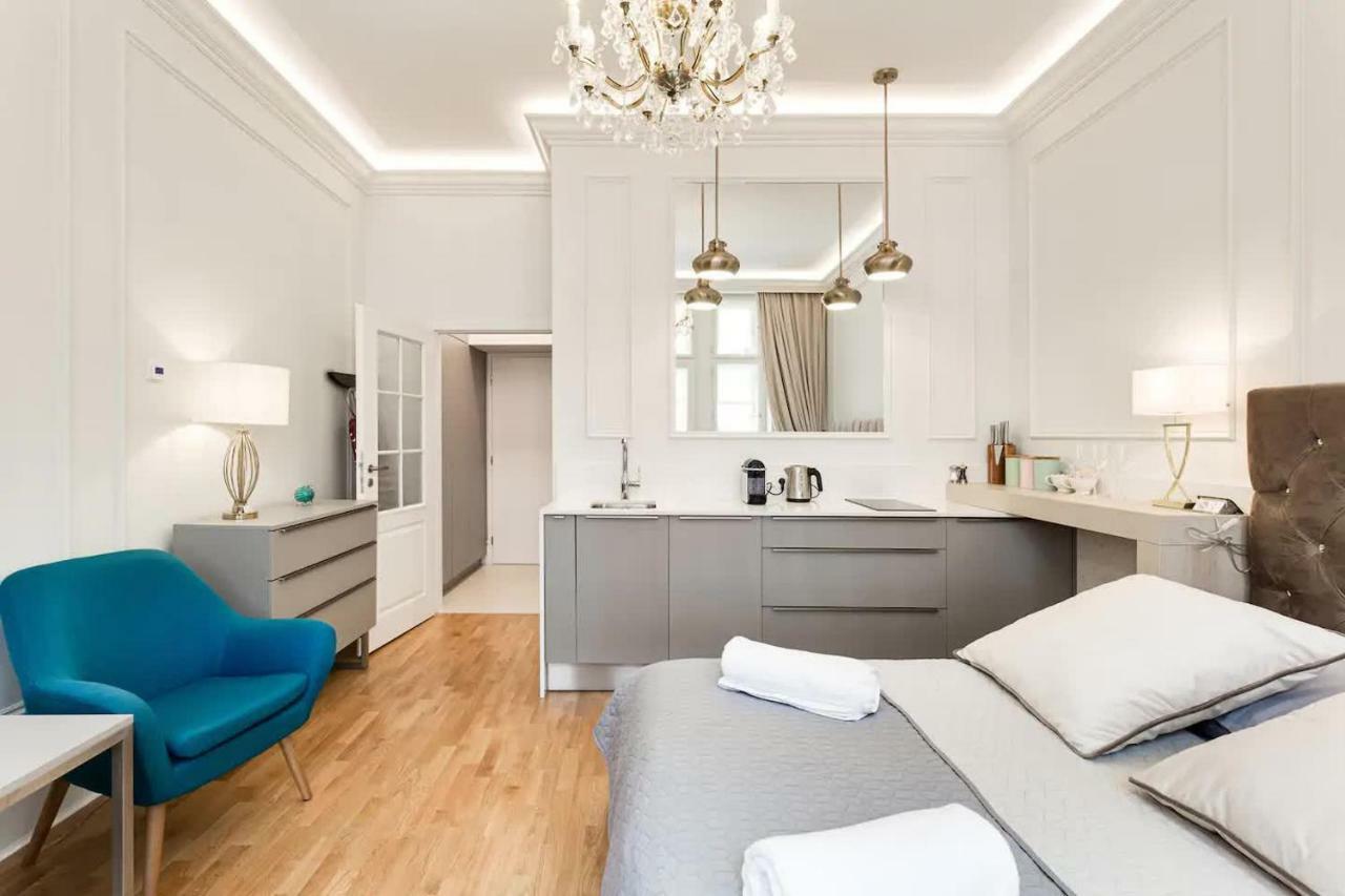 Prague Centre Armani Apartment Экстерьер фото